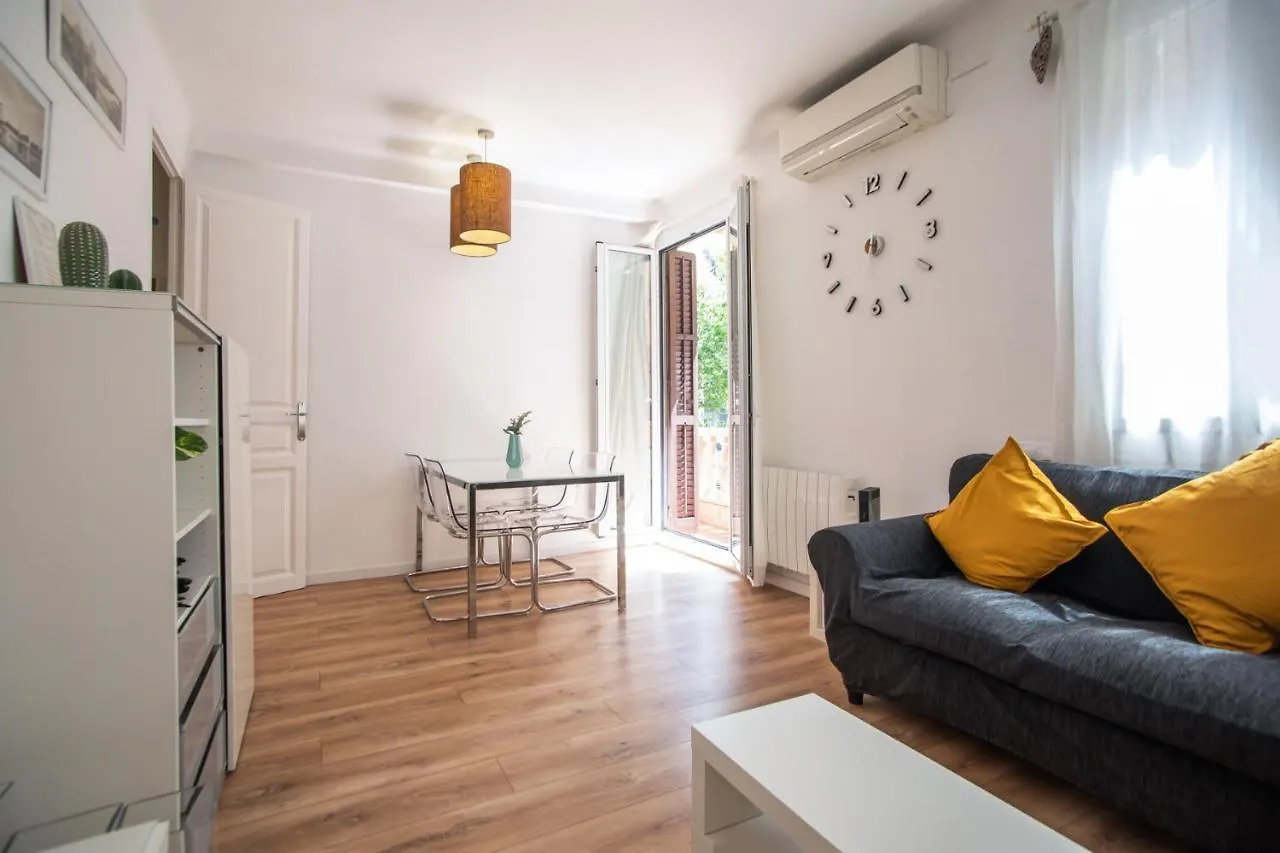P2Vil1042 Modern & Cozy Apartment Poble Sec Barcelona Spanyolország
