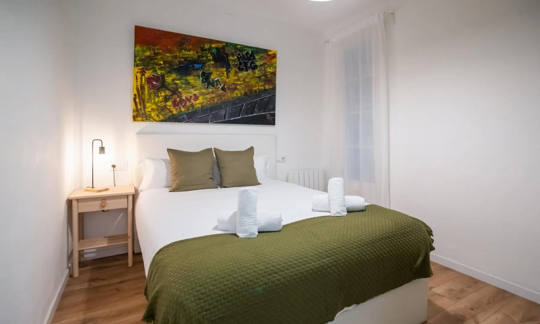 P2Vil1042 Modern & Cozy Apartment Poble Sec Barcelona 0*,  Spanyolország